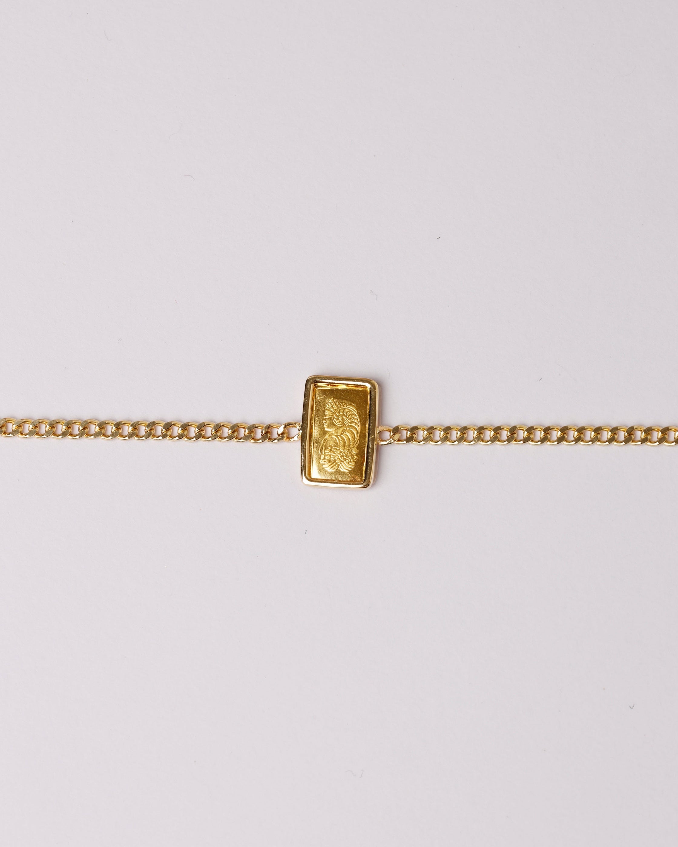 Curb Chain Gold Bar Bracelet
