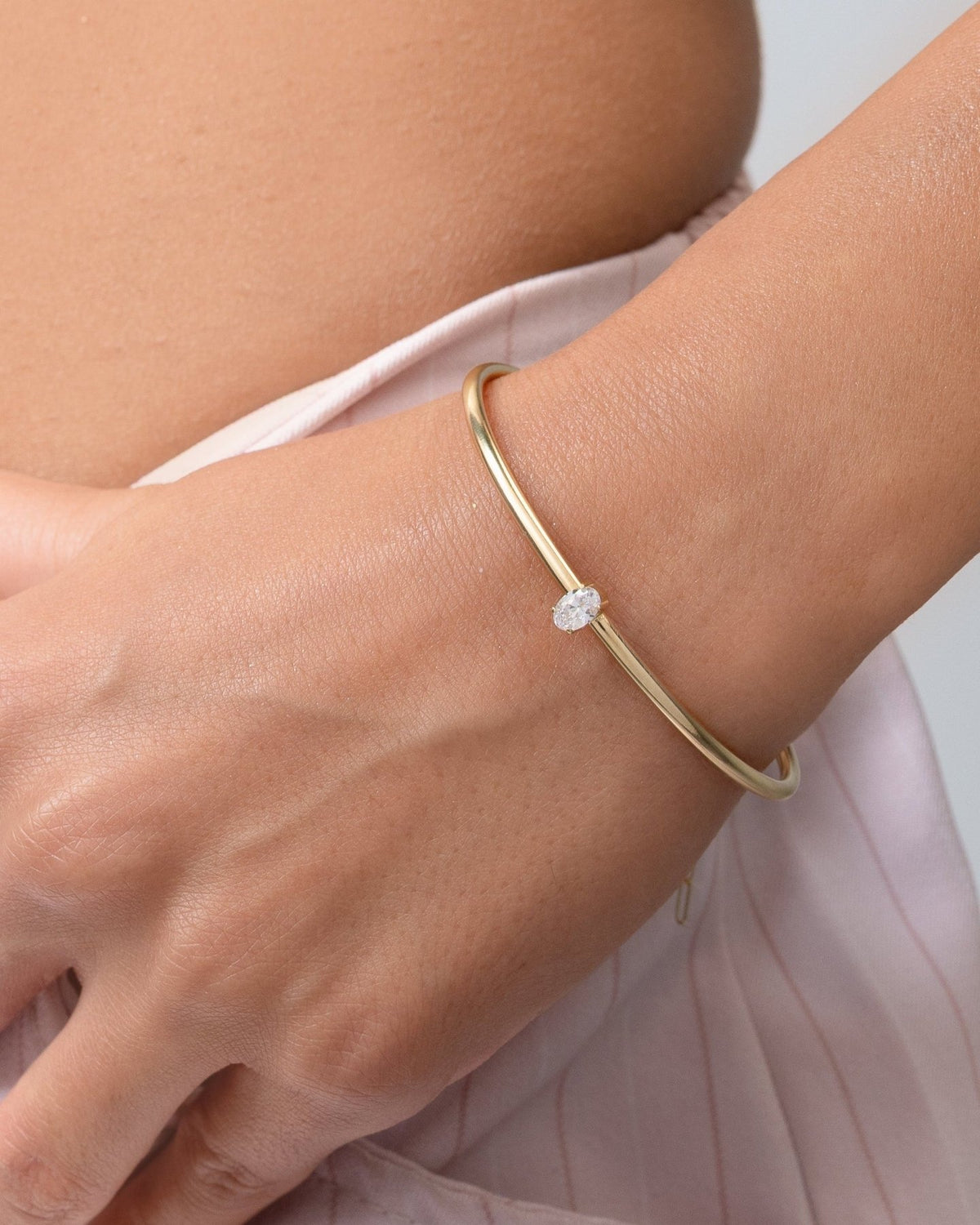 Oval Bangle - Aurel Gold