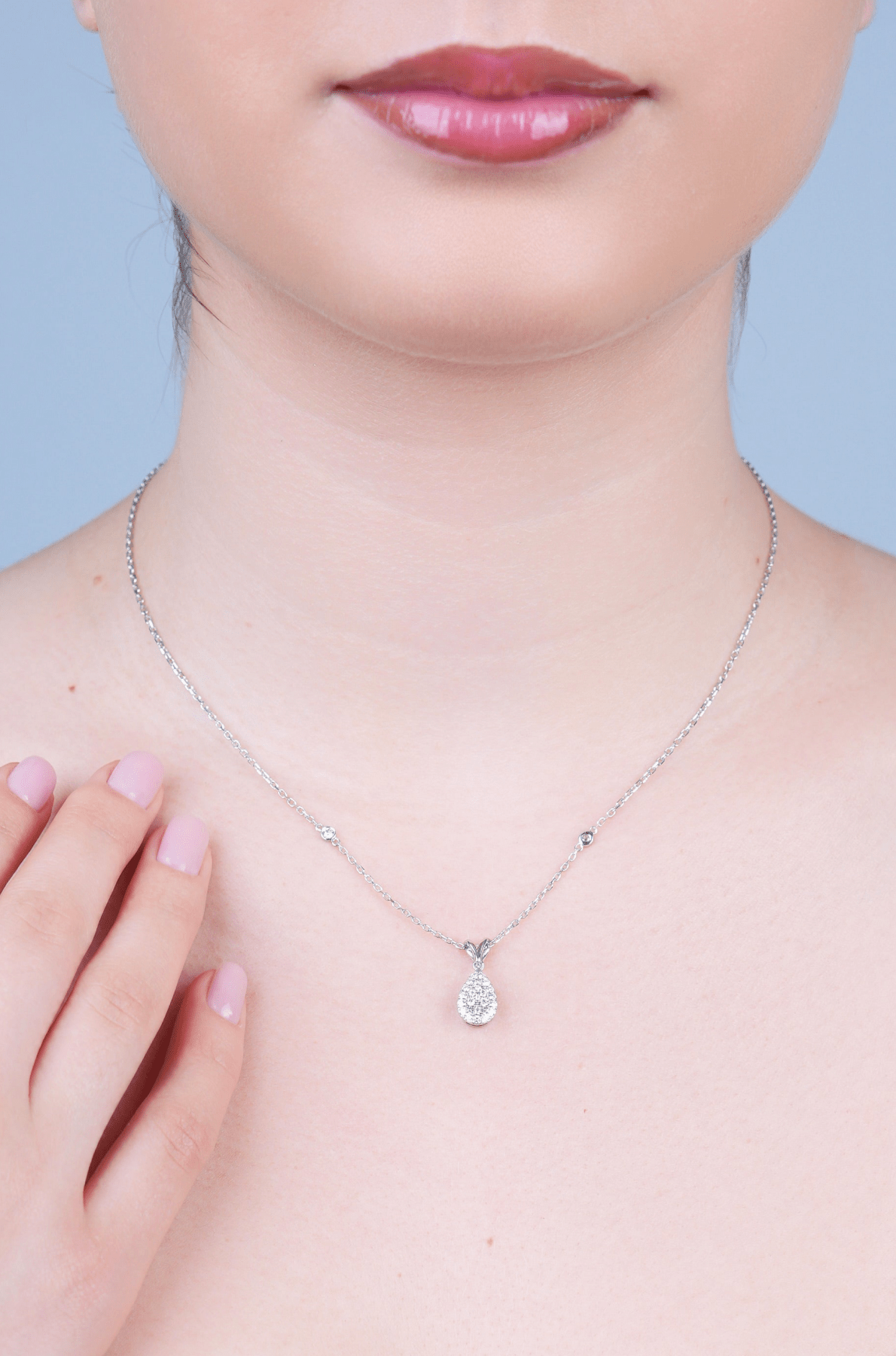 Pear Shape Illusion Necklace - Aurel Gold