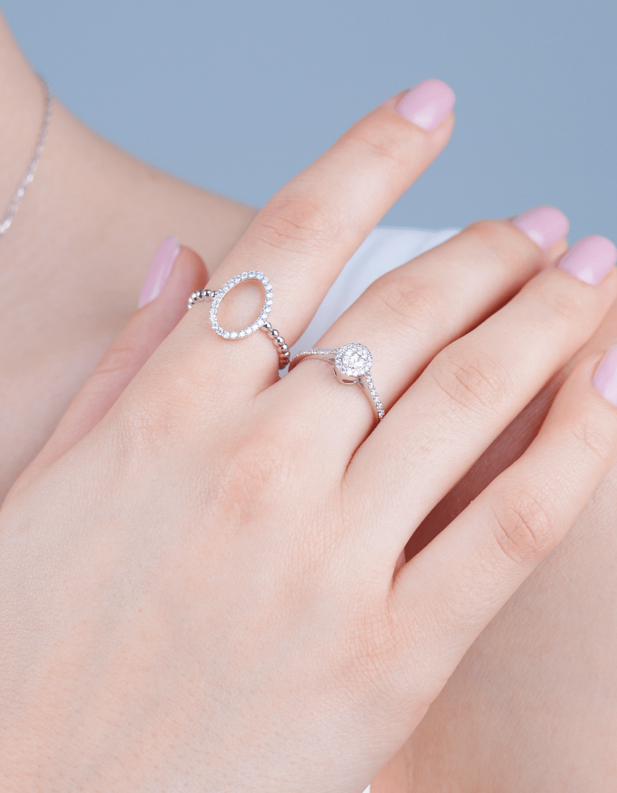 Round Pavé Diamond Ring - Aurel Gold