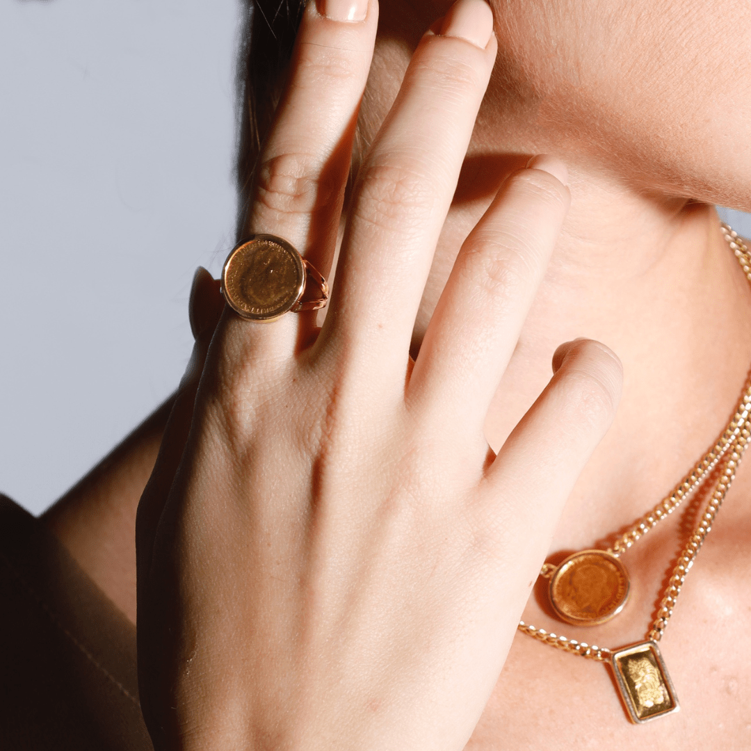 Sovereign Lira Ring - Aurel Gold