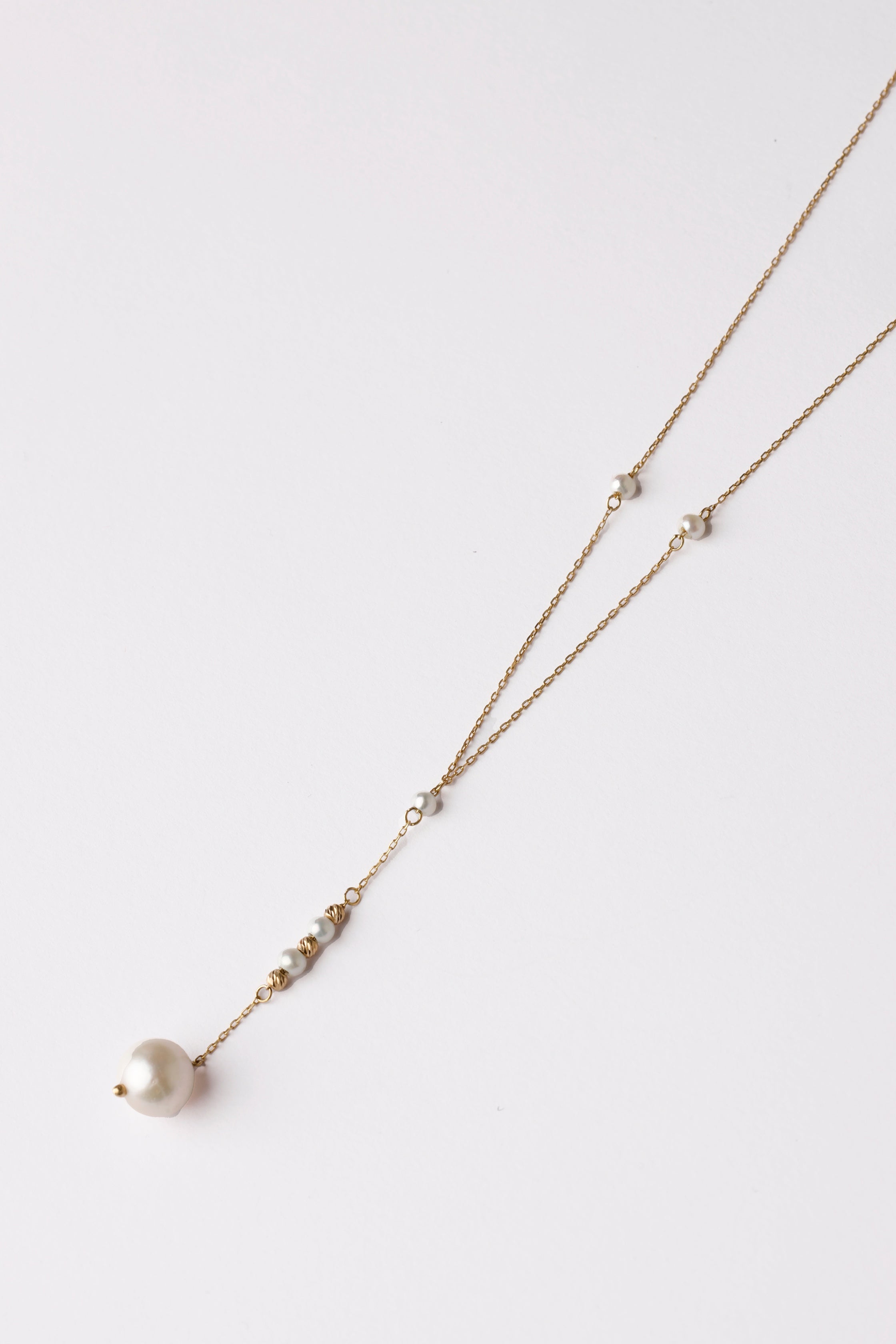 Drop Pearl Necklace