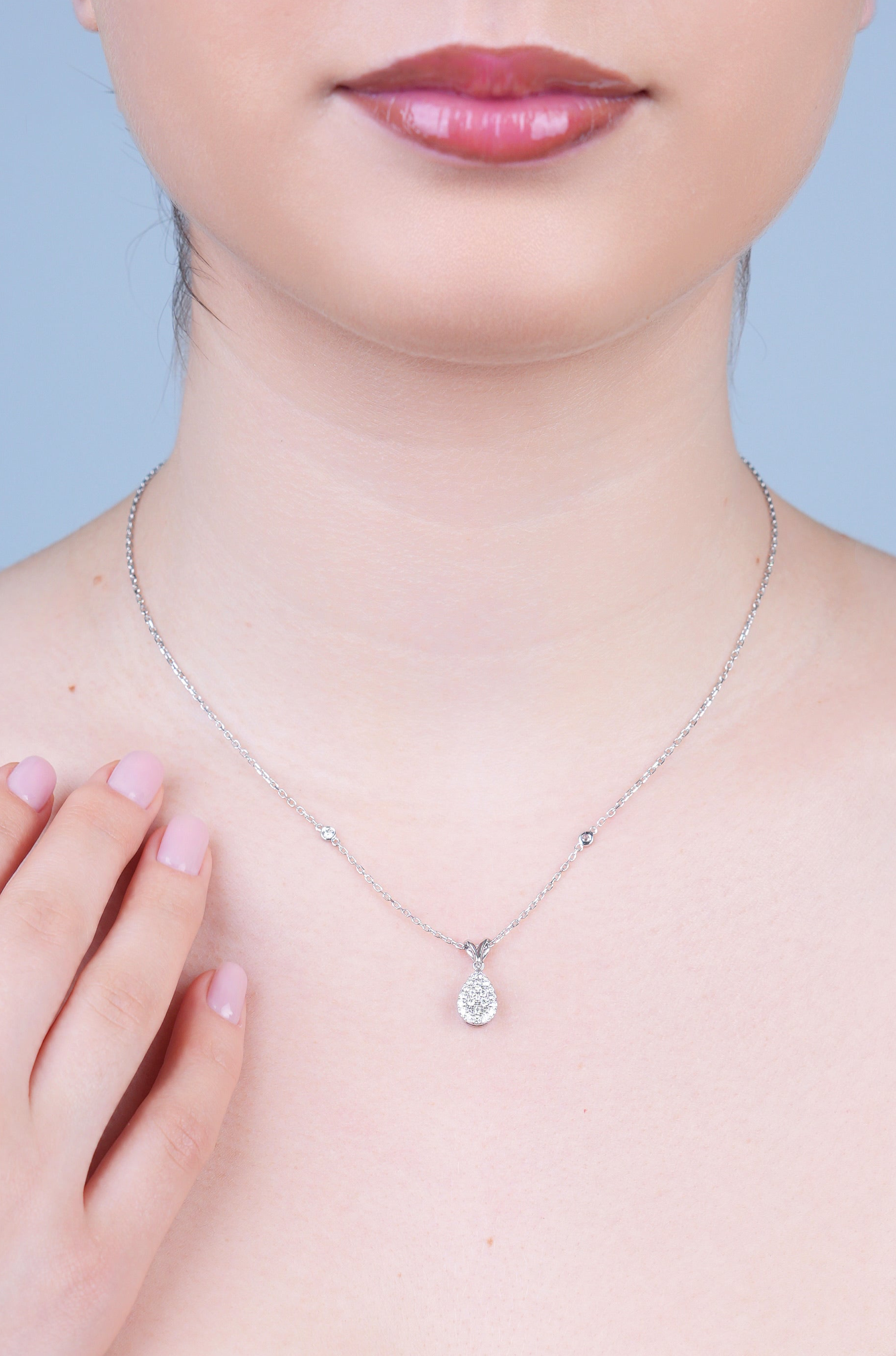 Pear Shape Illusion Necklace