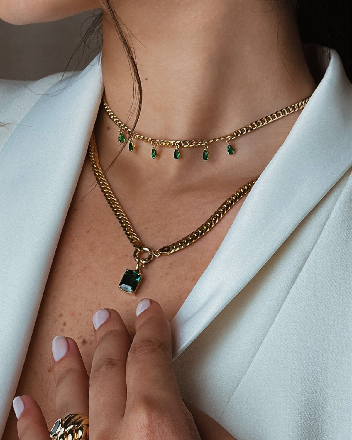Charm Curb Necklace - Aurel Gold
