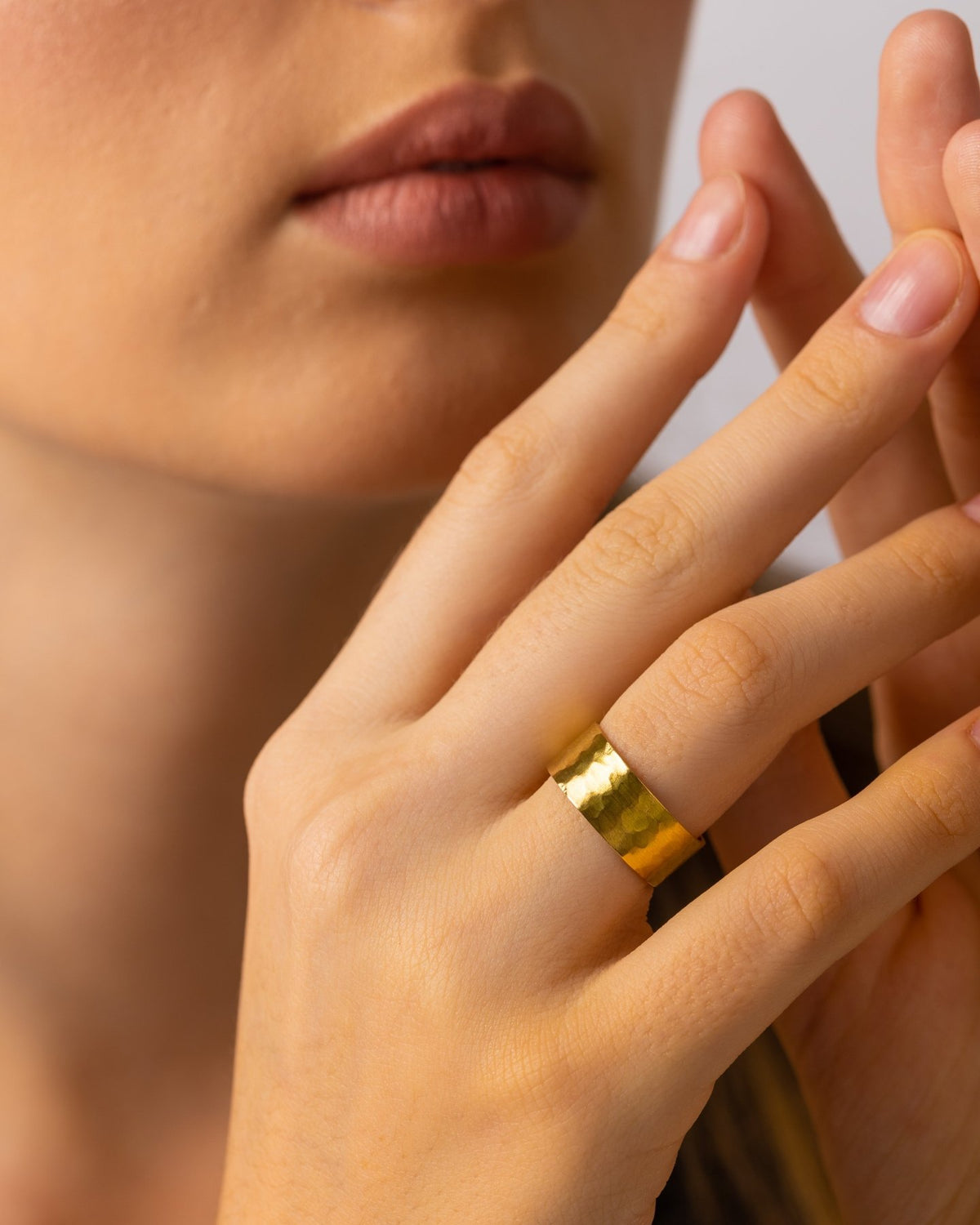 Martelé Ring - Aurel Gold
